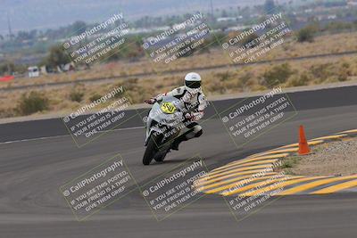 media/Sep-10-2022-SoCal Trackdays (Sat) [[a5bf35bb4a]]/Turn 11 (11am)/